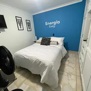 Nuevo Y Moderno Alojamiento Laureles, Habitación Privada Medellín