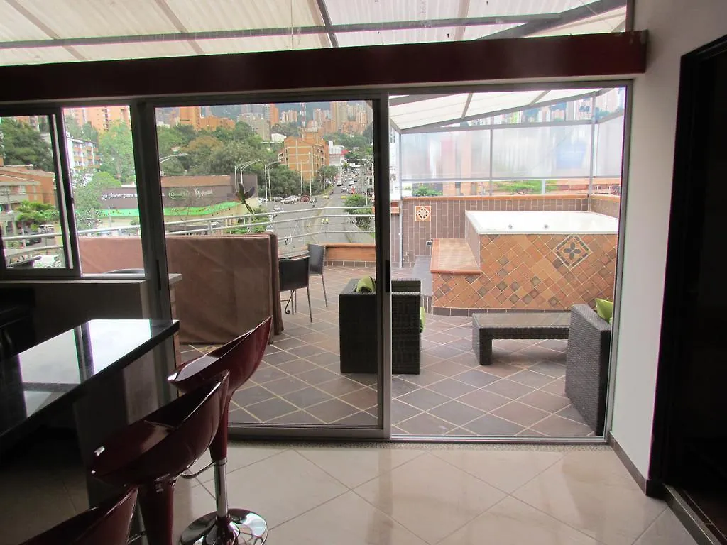 Calle 10 Suites Medellín Colombia