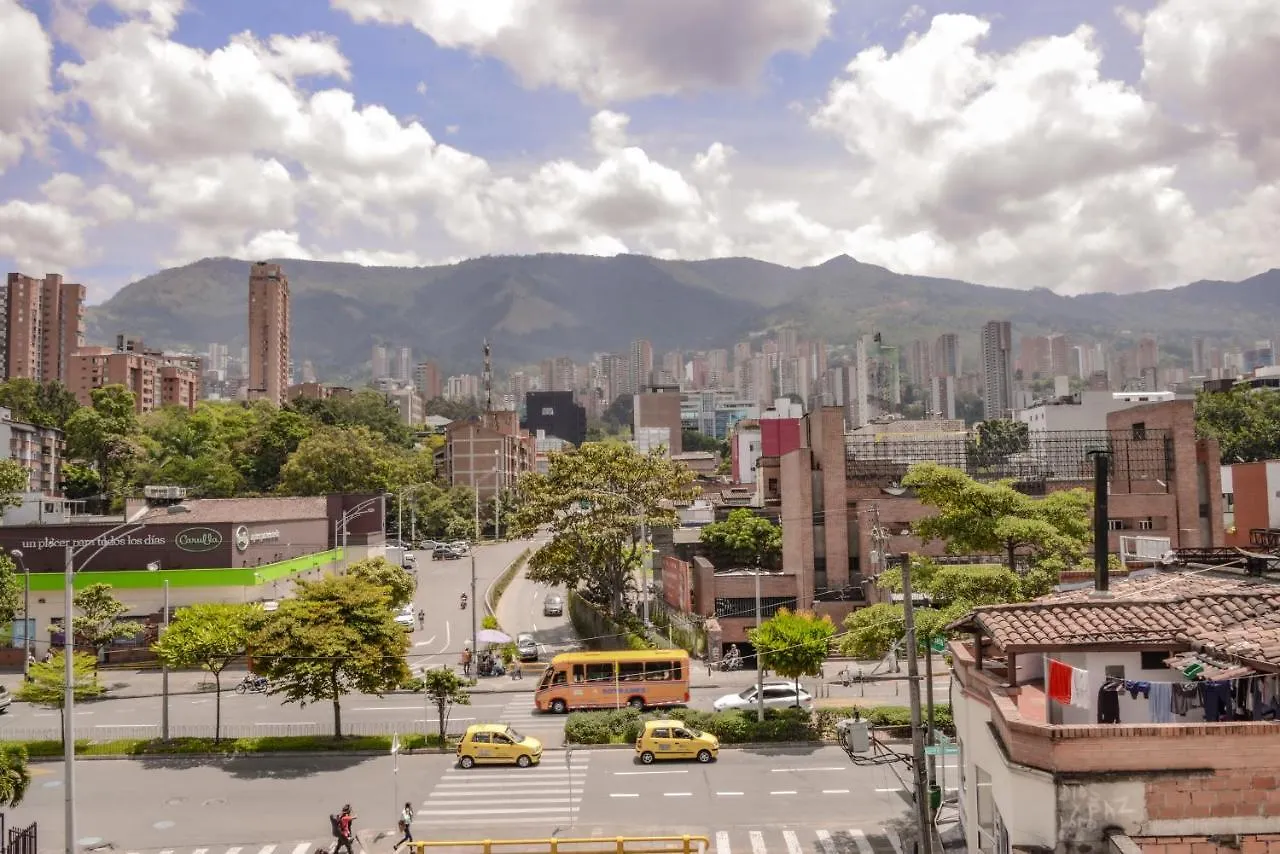 Calle 10 Suites Medellín 0*,  Colombia