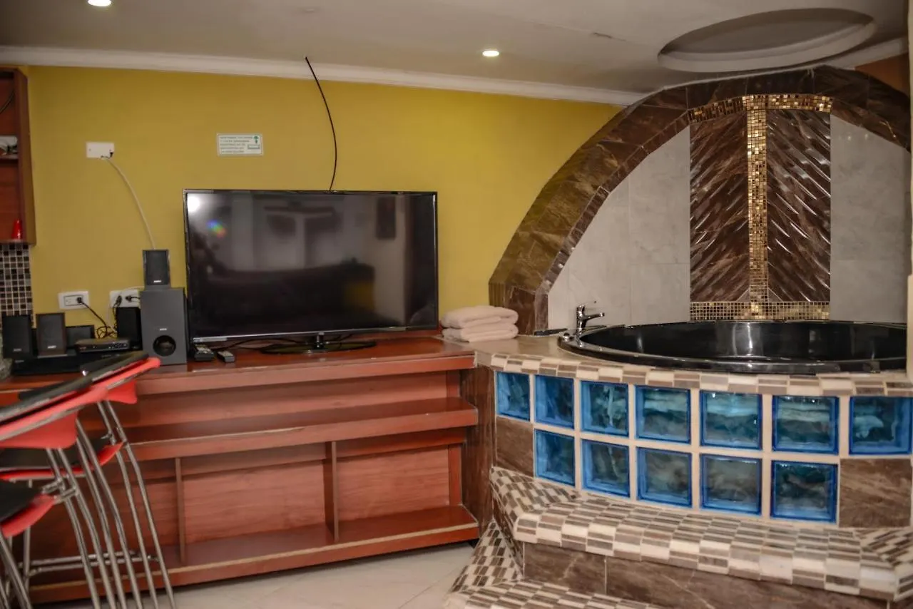 Calle 10 Suites Medellín 0*,